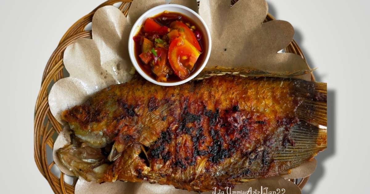 Resep Ikan Gurame Bakar Bumbu Jimbara oleh Lia Ummu Aziz - Cookpad