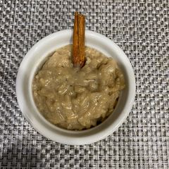 Arroz con leche (rice pudding) A picture of Arroz con leche (rice pudding).