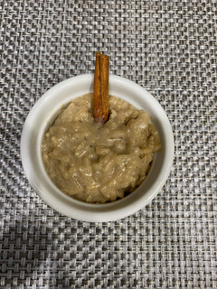 A picture of Arroz con leche (rice pudding).