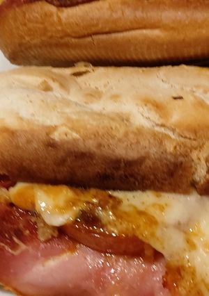 A picture of My airfryer crispy ham and cheese rolls.