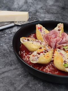 Una foto de 💥 CONCHIGLIONI RELLENOS AL POMODORO 💥