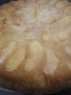 Una foto de Torta invertida de manzana