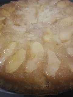 Una foto de Torta invertida de manzana