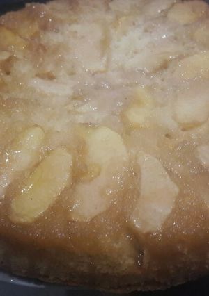 Una foto de Torta invertida de manzana
