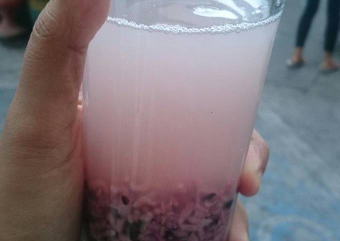 Wedang tape ketan hitam