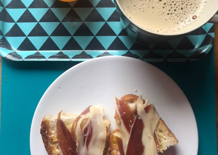 Pan con ajo y jamón, café con leche de avena y zumo de naranja : a desayunar!!