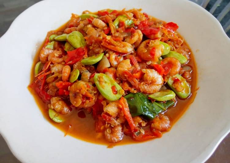 Langkah Mudah untuk Menyiapkan Baby Udang Sambal Pete, Sempurna
