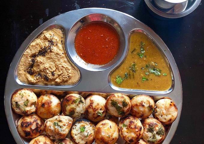 Vegetable appe with red chilli coconut chutney