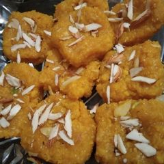 A picture of Moong dal Burfi.