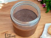Gambar hazelnut jam