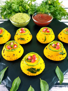 A picture of Khaman Dhokla cups.