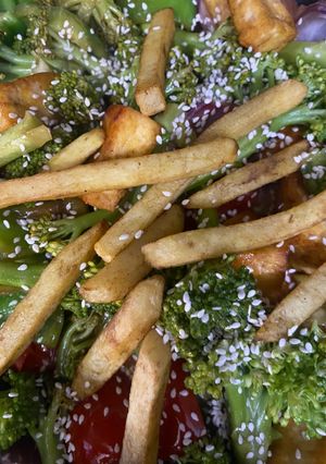 A picture of Broccoli and Paneer Stir Fry.