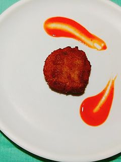 கேரட் உருளைக்கிழங்கு கட்லட் (Carrot urulaikilanku cutlet recipe in tamil)#goldenapron3 செய்முறை முக்கிய புகைப்படம்