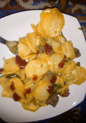 A picture of Deep fried beef and potatoes...