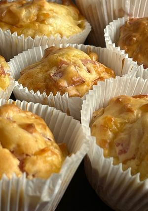 Φωτογραφία της συνταγής Αλμυρά Muffins με Τυρί και Ζαμπόν