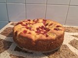 Bizcochuelo de reyes con crema pastelera y membrillo
