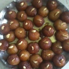 A picture of Milk gulab jamoon.