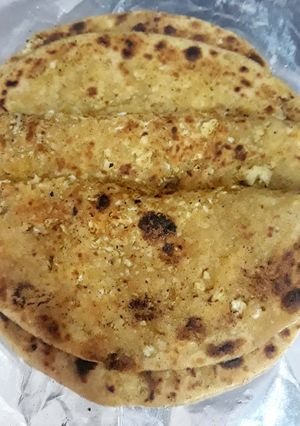 A picture of Gobhi ka parantha.