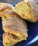 Pan saborizado con morrón y orégano