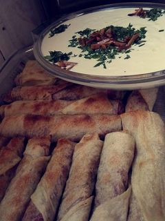 صورة لوصفة رولات مسخن مع الصوص
