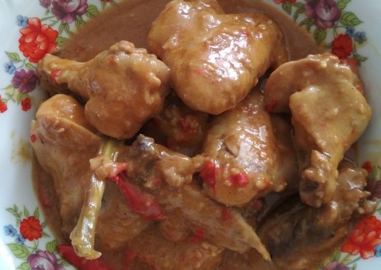 Kari ayam pedas