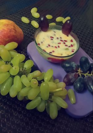 A picture of Fruit Custard.