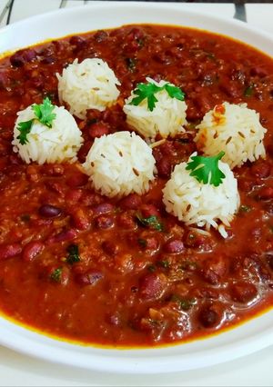A picture of Rajma Rice.
