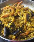 Arroz frito con gambas y mejillones