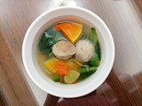 蔬菜貢丸湯