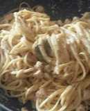 Tallarín/ Linguini con pollo y salsa blanca