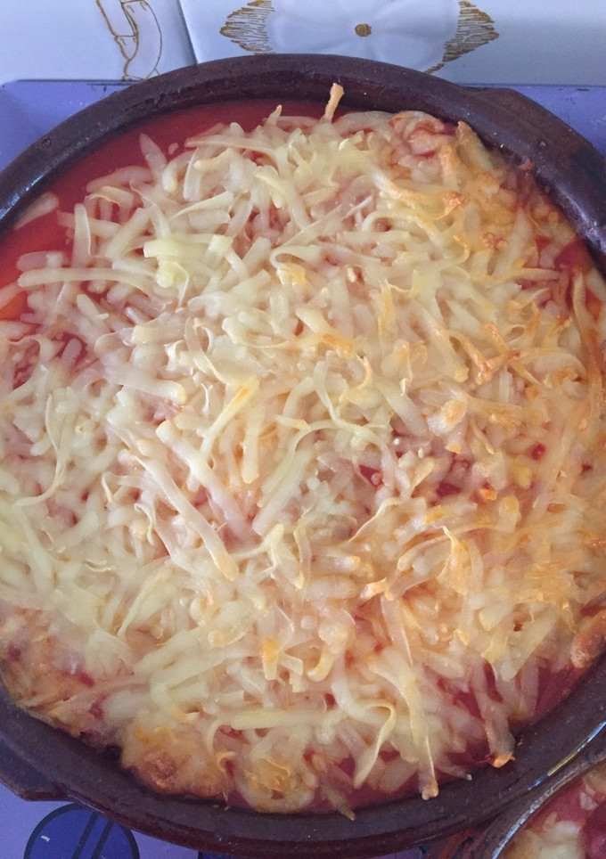 Una foto de Gratinado de coliflor, atún y puré de patata
