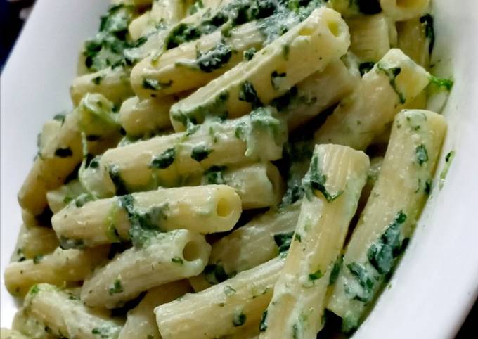 Modo più semplice a Fai  Preferito Sedani rigati con ricotta e spinaci