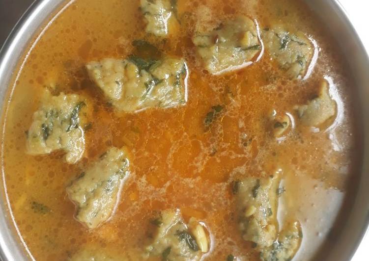 Steps to Prepare Quick Kothimbir Curry (Coriander)
