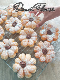 Foto resep Donat Flower Empuk Tanpa Kentang