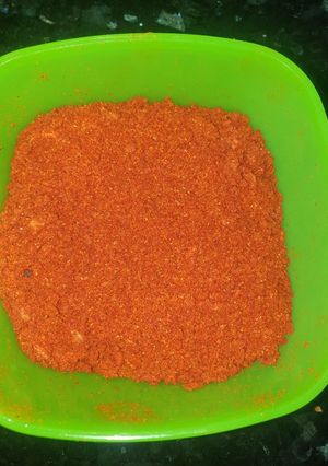 લસણ ની સૂકી ચટણી (Garlic Dry Chutney Recipe In Gujarati) રેસીપી મુખ્ય ફોટો