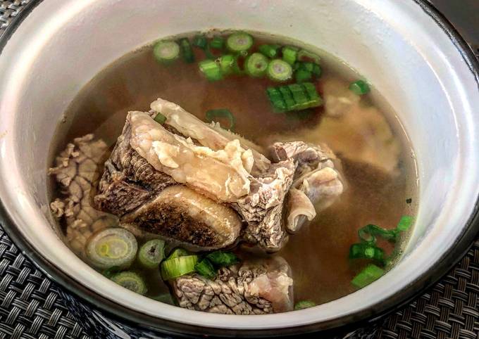 How to Make Homemade Galbitang - Korean Beef Short Rib Soup