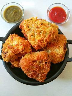 मैगी कटलेट (Maggi cutlet recipe in Hindi) रेसिपी मुख्य फोटो