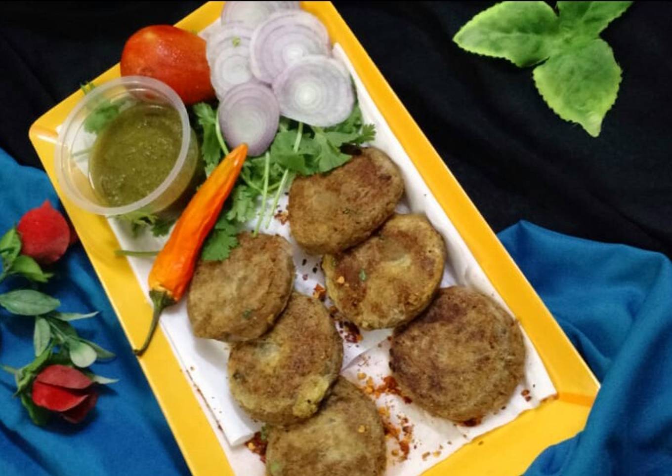 Shami kabab serve with chutney