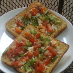 A picture of Chilli Cheese Toast.