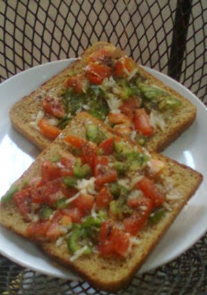 A picture of Chilli Cheese Toast.