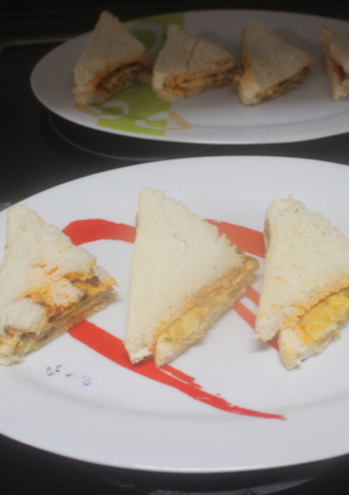 Una foto de Triángulos de tortilla cuadrada