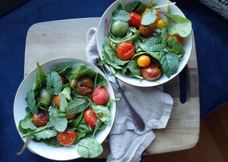 Steps to Make Quick Roasted Tomato and Mint Salad