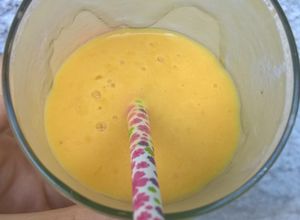 Una foto de Lassi de mango