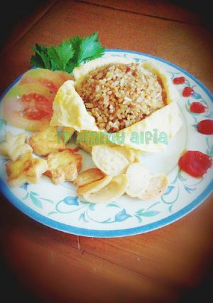 Foto resep Nasi goreng bungkus telur dadar