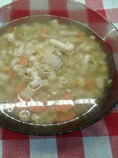 Egyszerű sárgaborsó leves, gluténmentes galuskával recept fotója