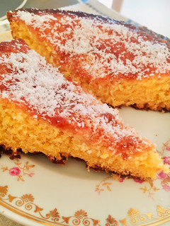 Una foto de BUDÍN DE MANDARINA Y LECHE CONDENSADA 🍊🥮🍶