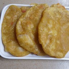 A picture of Fried savoury pancake.