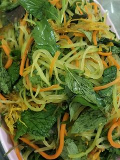 Hình của món Gỏi mực khô.