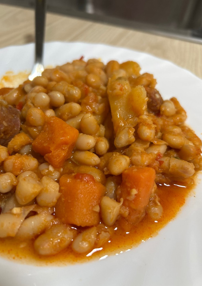 Una foto de Fabada para chuparse los dedos