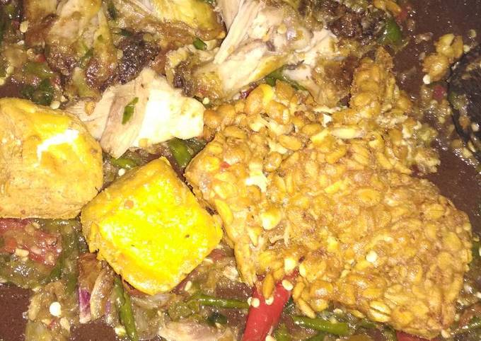 Resep Ayam Tahu Tempe Geprek Oleh Amanda Cookpad